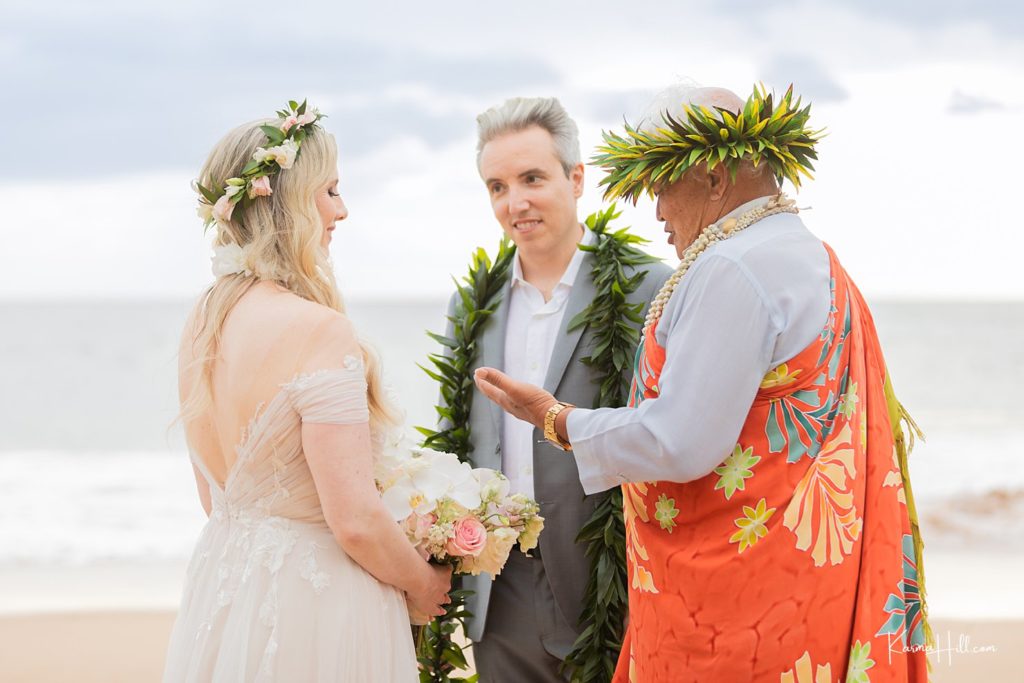 po'olenalena beach maui wedding