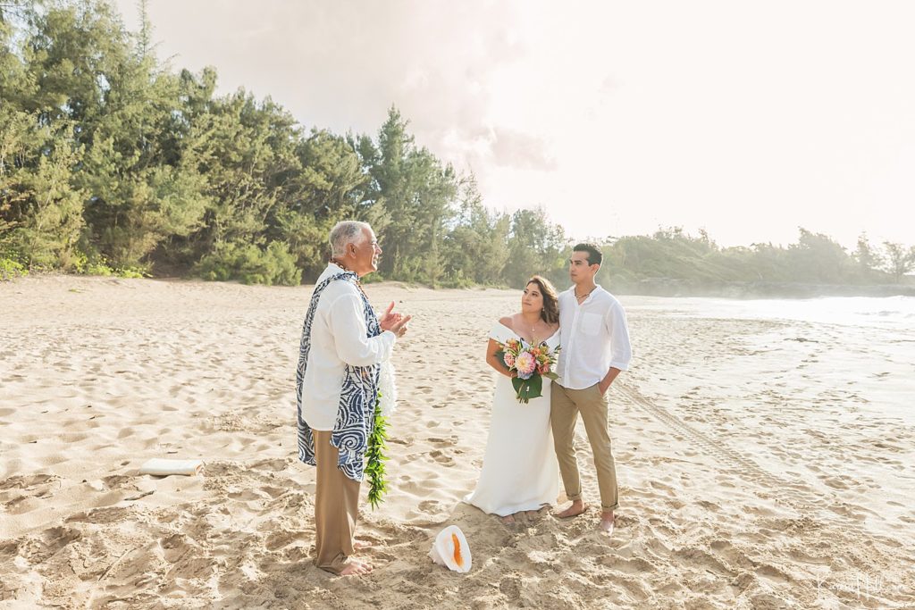 dt fleming beach maui wedding