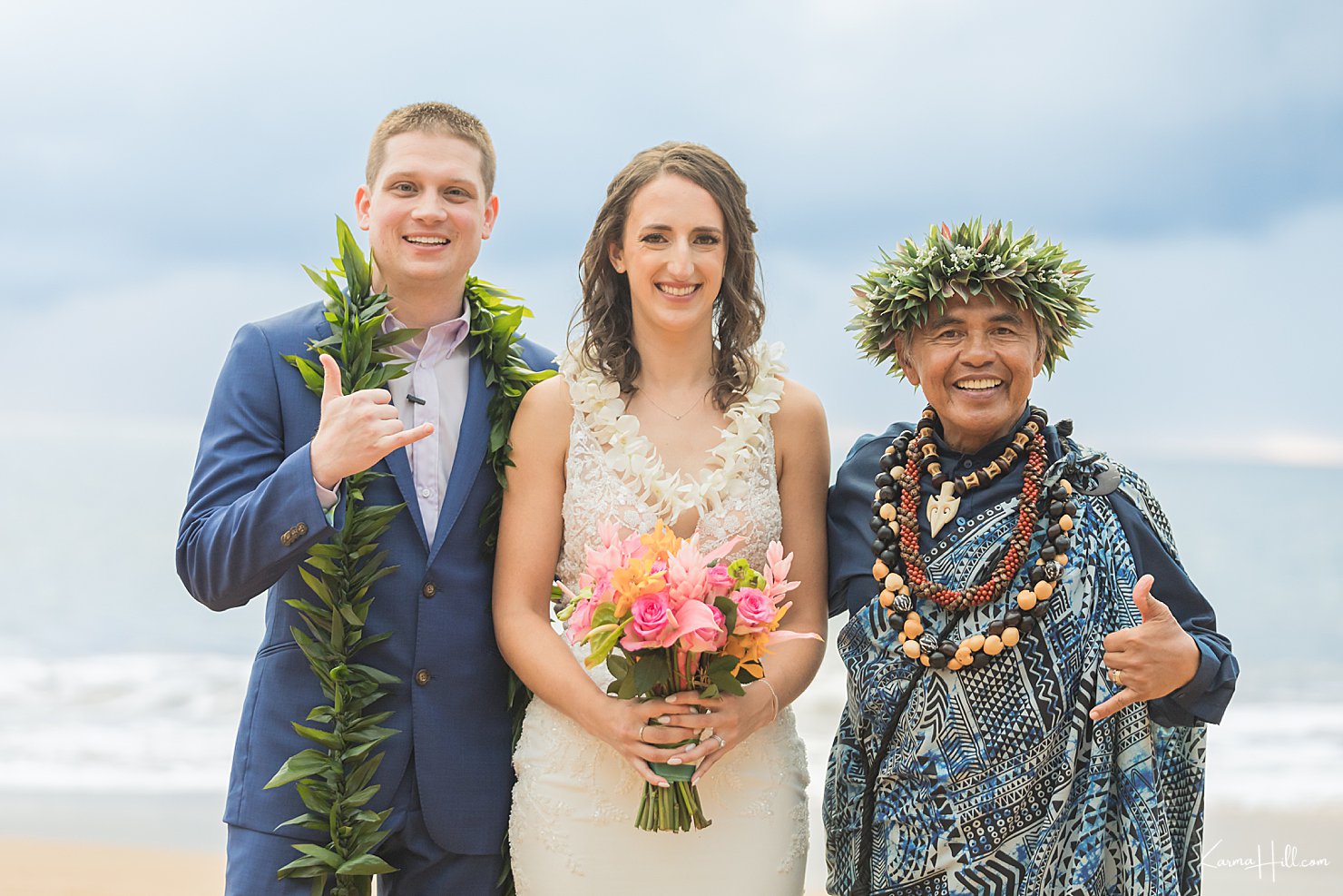 Hawaii wedding officiant