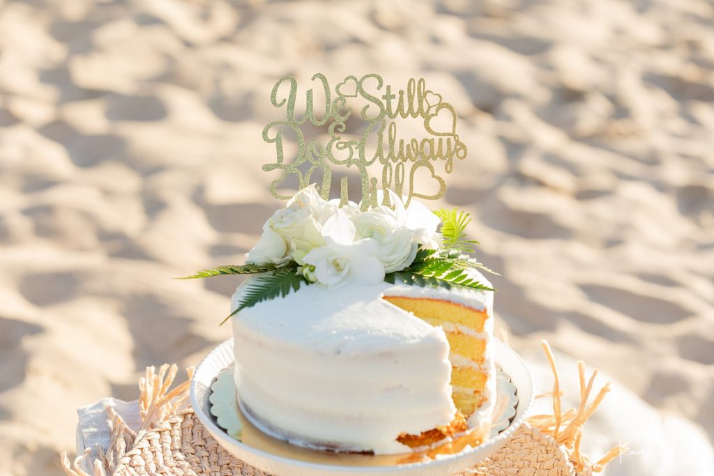 cake cutting and sparkling toast wedding package maui