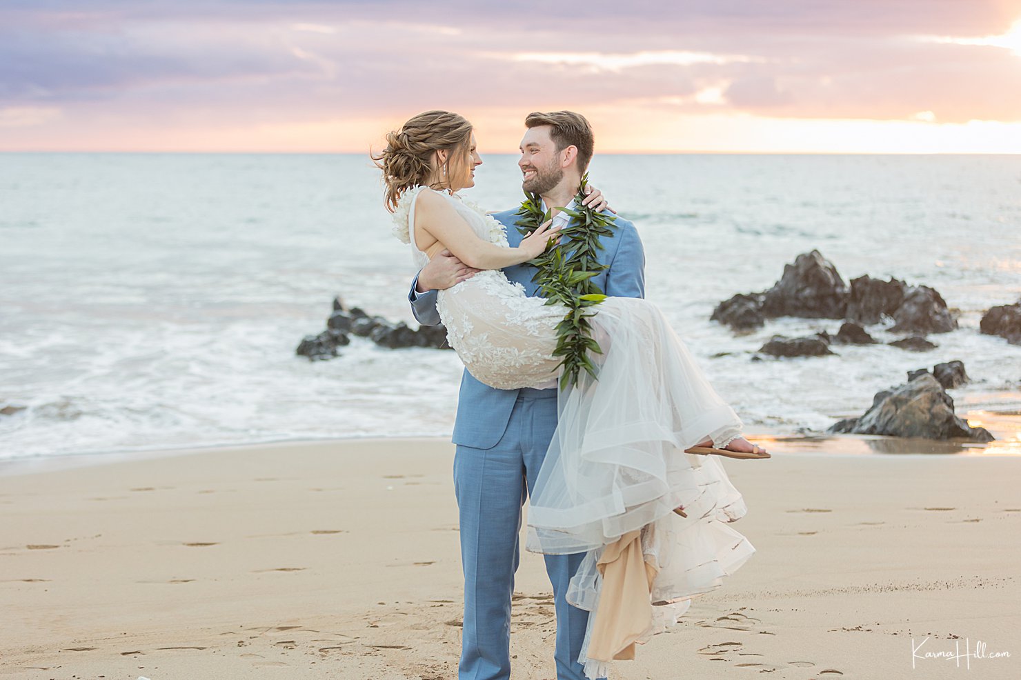 Romantic beach portraits - Maui wedding coordinator