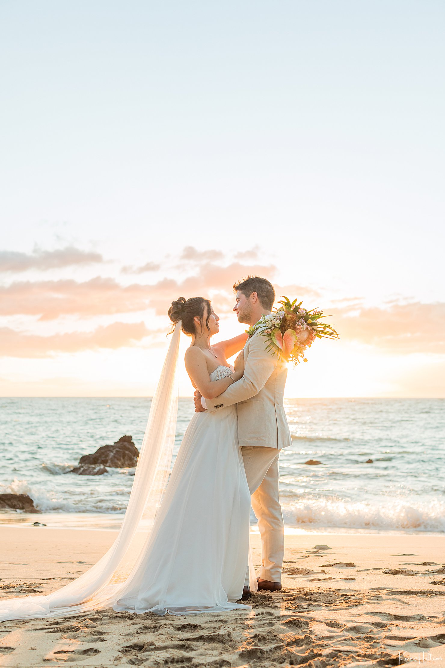 Hawaii Elopement - Simple Maui Wedding