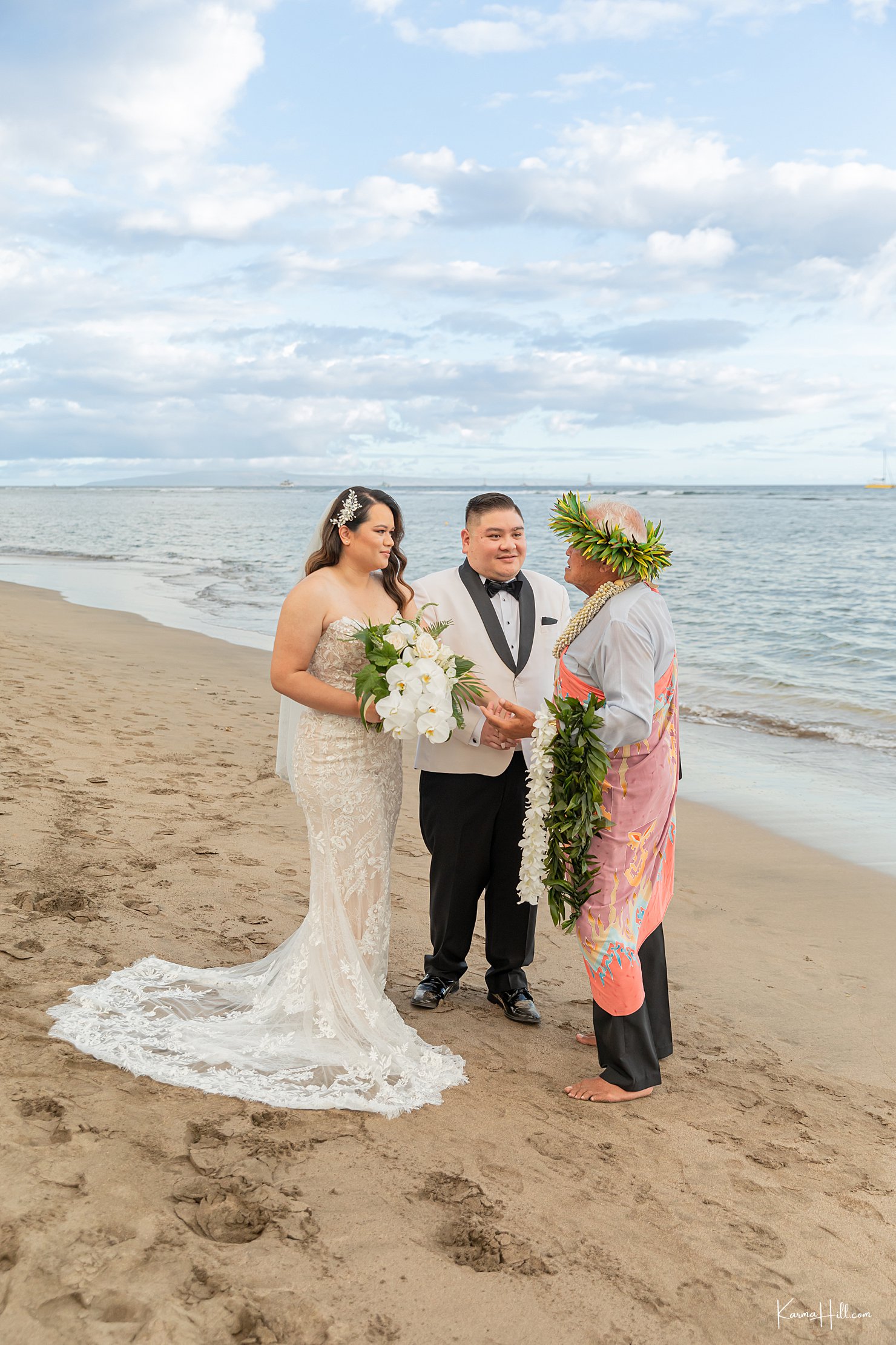 elope in Maui with Simple Maui Wedding