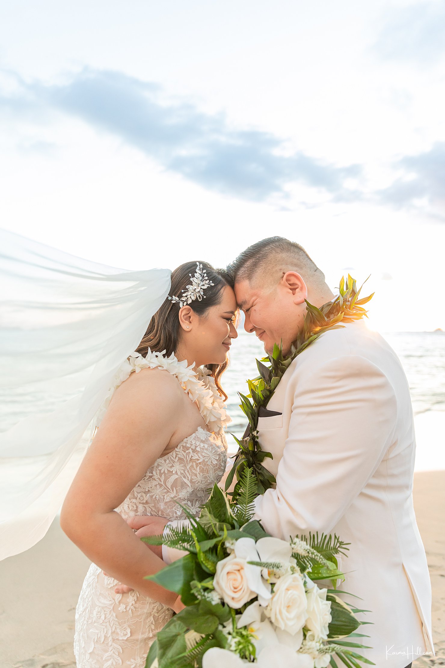 elope in Maui photography