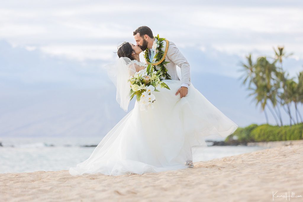 Gannons Maui Wedding with beach portraits