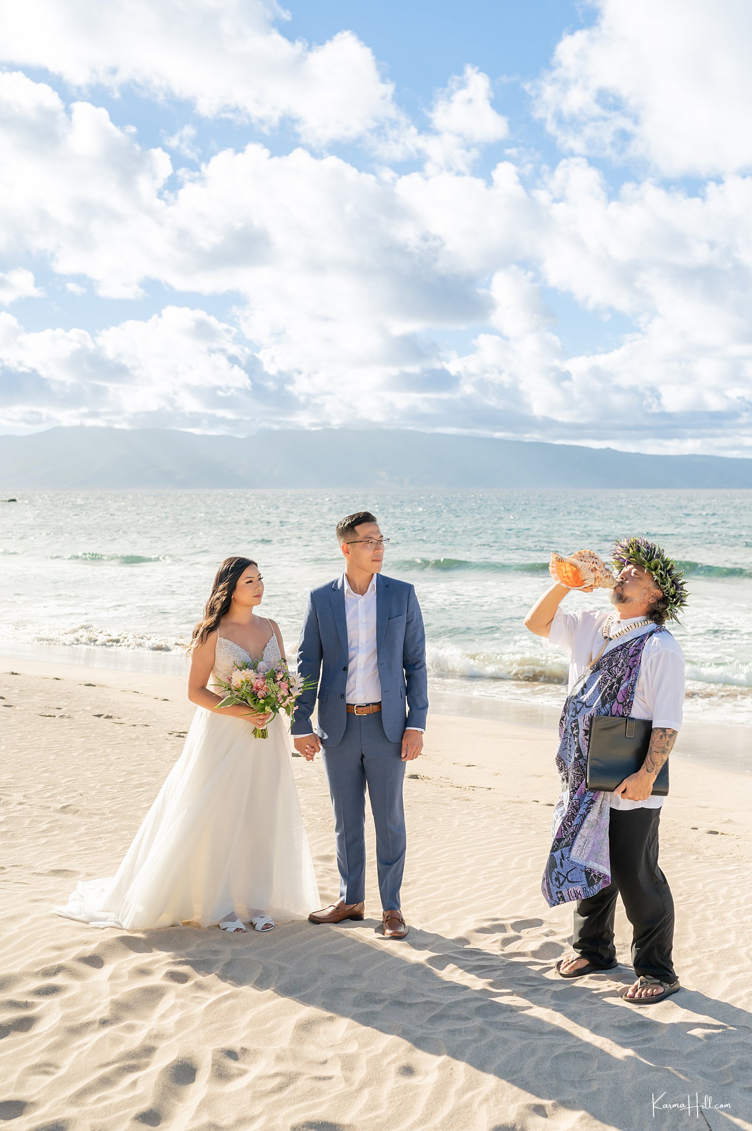Maui elopement coordinator and officiant