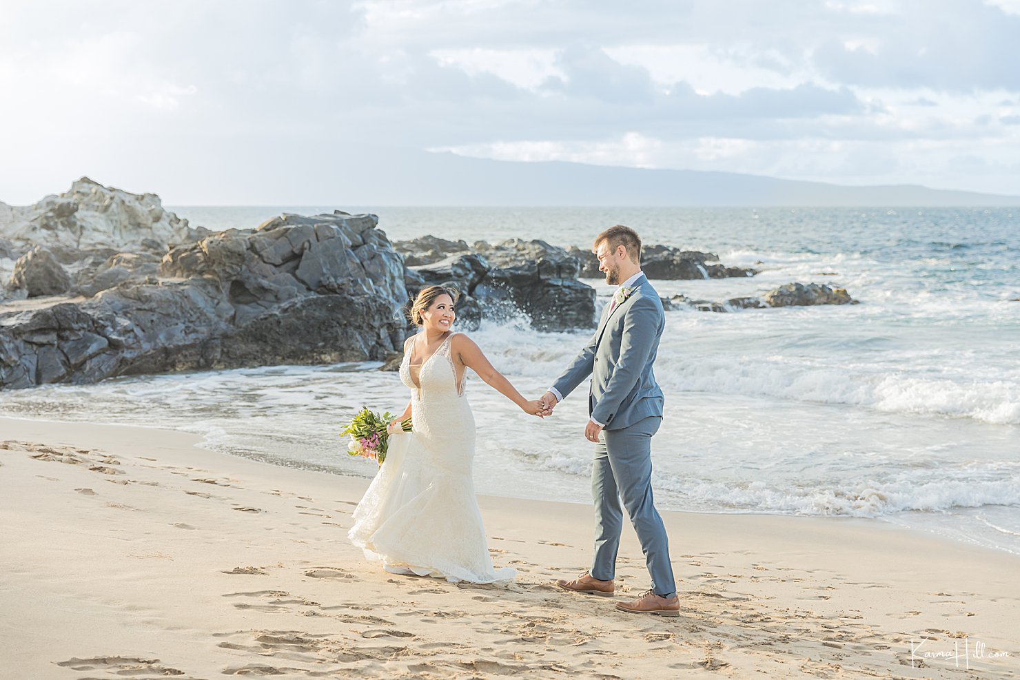 Beach wedding in Maui photography
