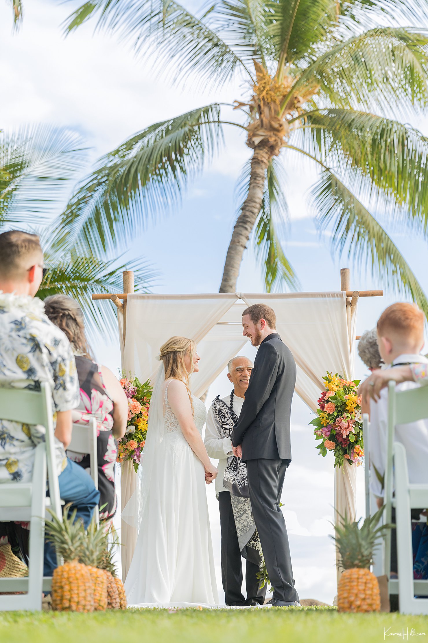 maui bride and groom 