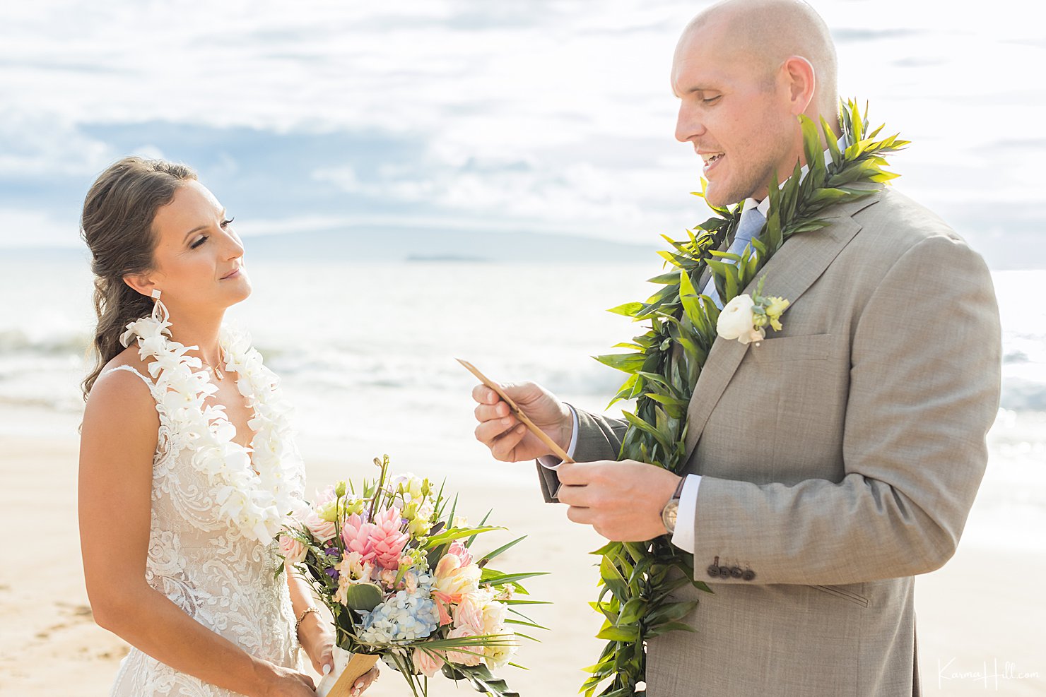 Bride & groom on maui beach