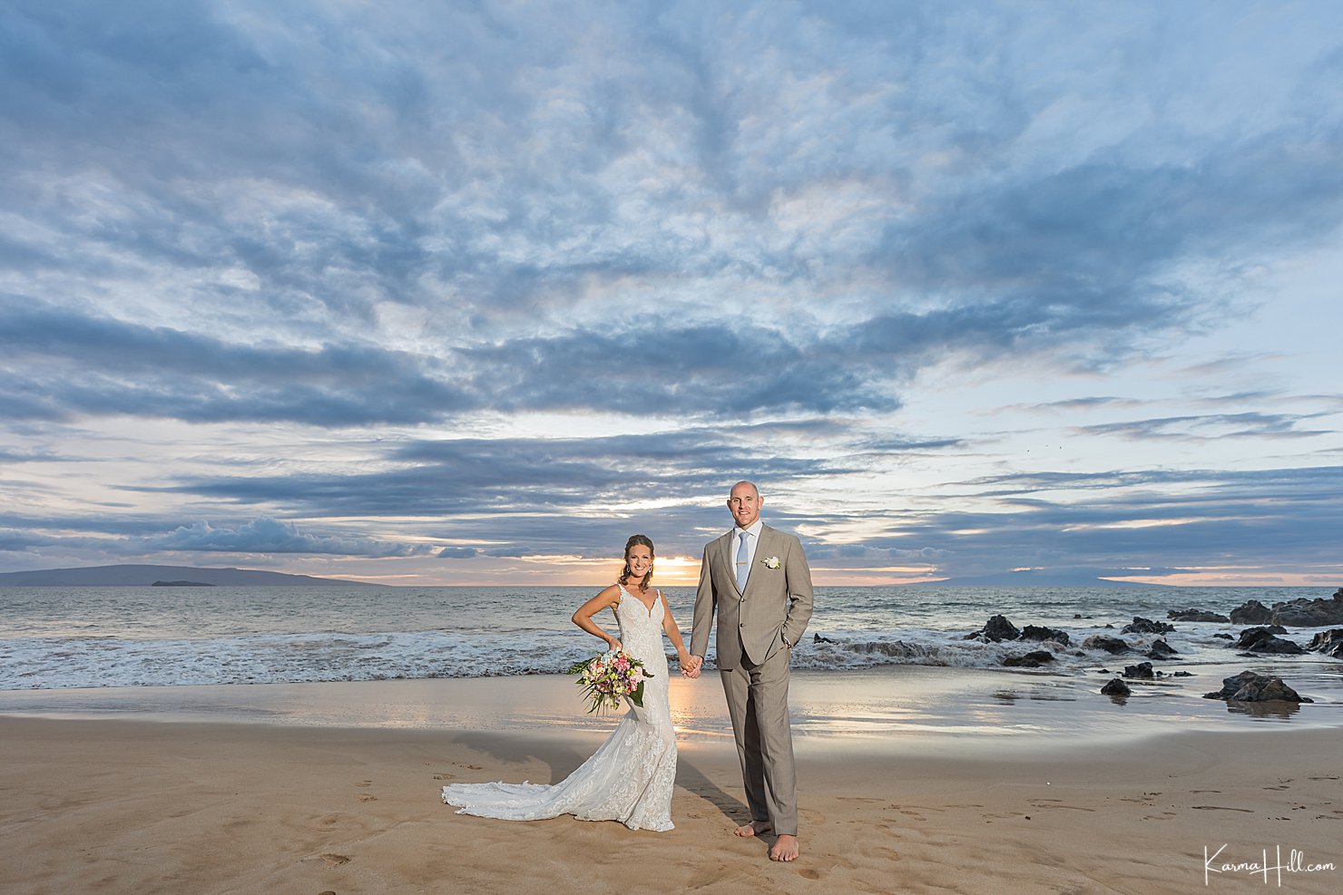 maui beach sunset wedding 