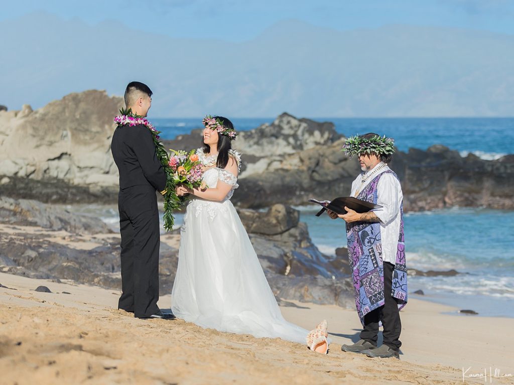 newlyweds in maui