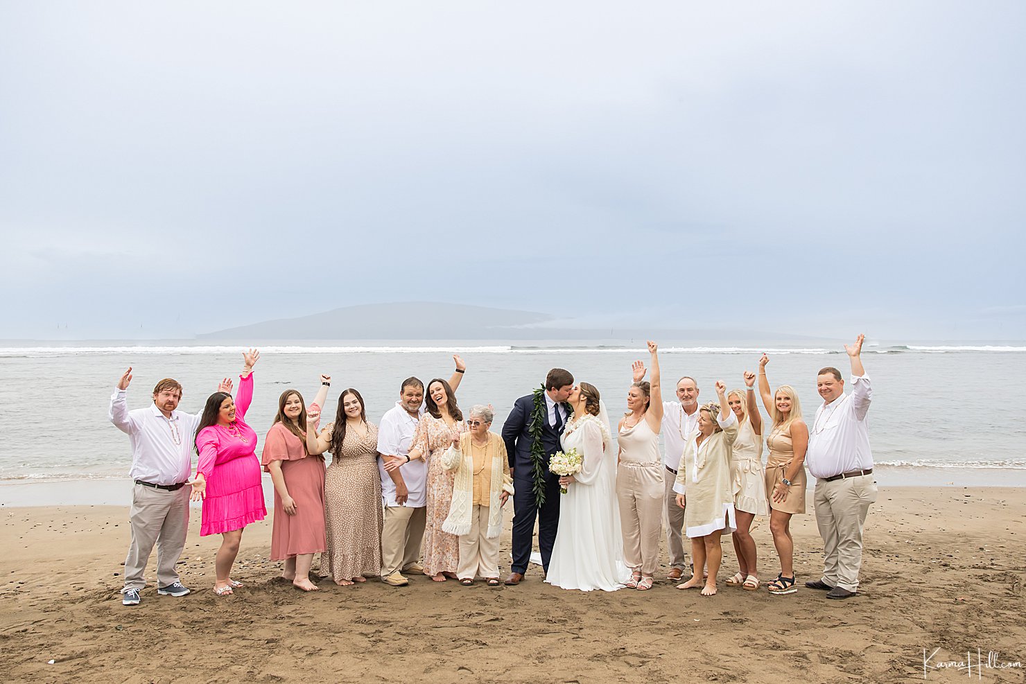 maui wedding on beach 