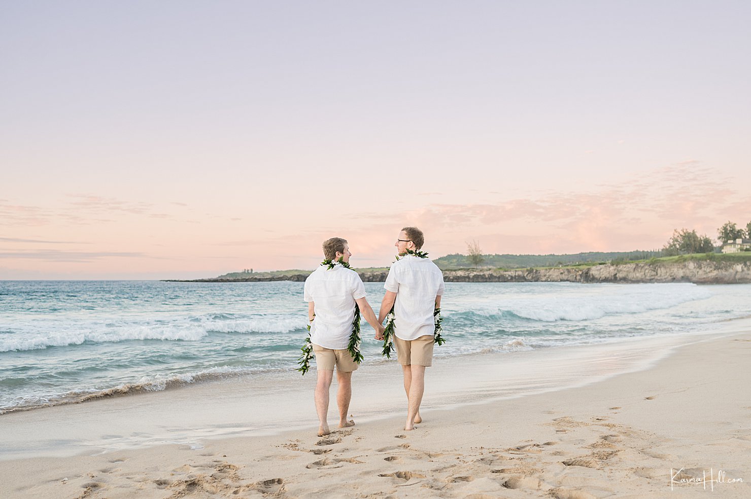 Wedding photography on the beach in Maui