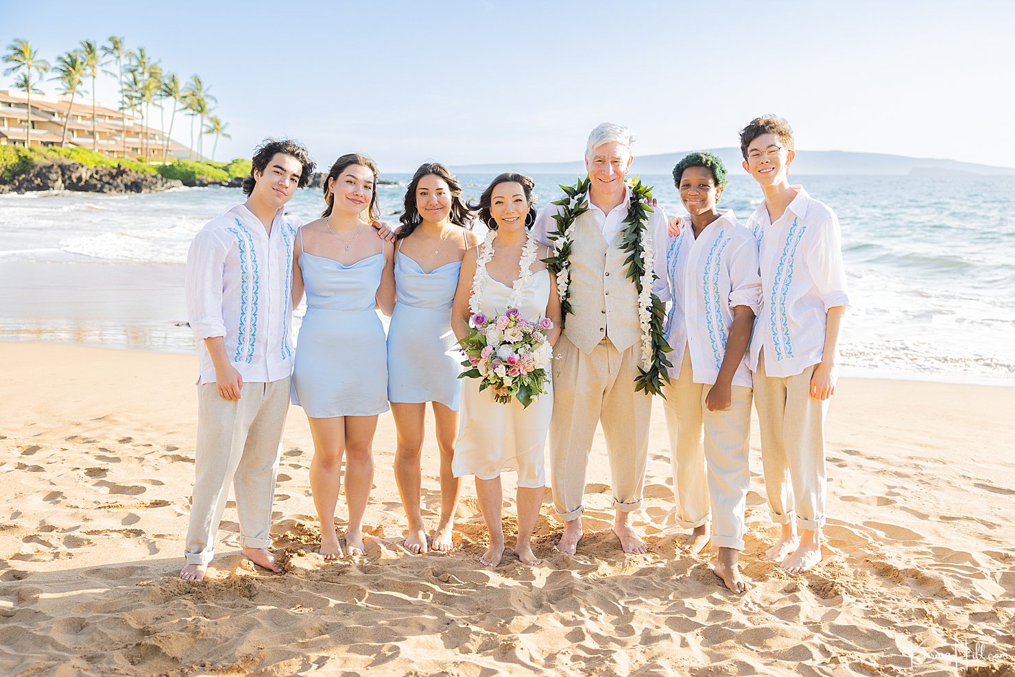 Adult kids as guests at Maui Beach Wedding