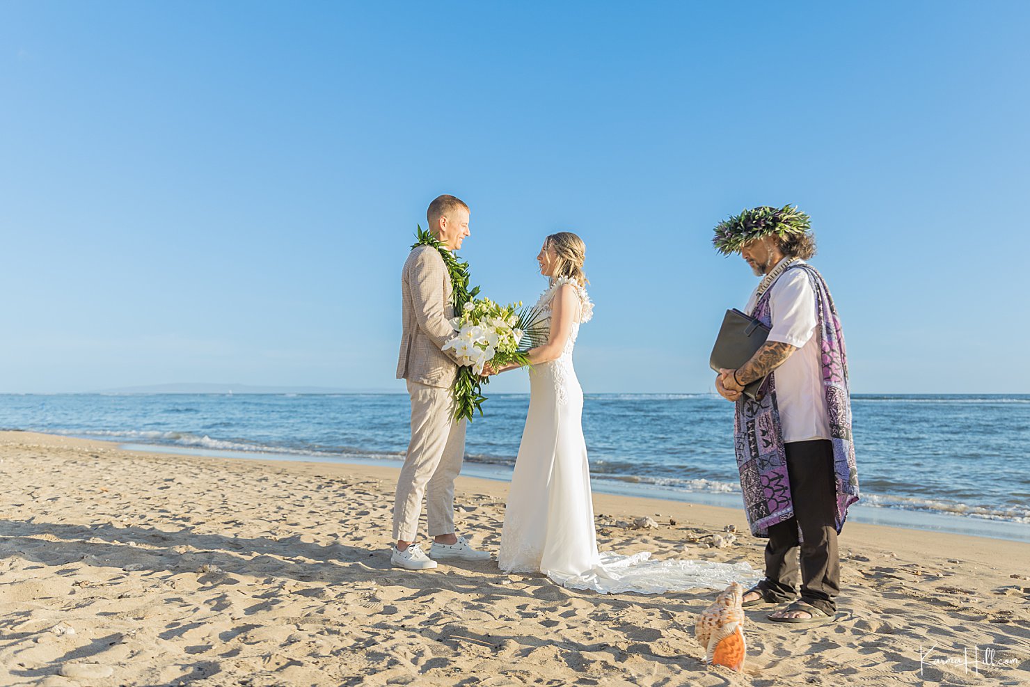 Maui wedding coordinator on the beach