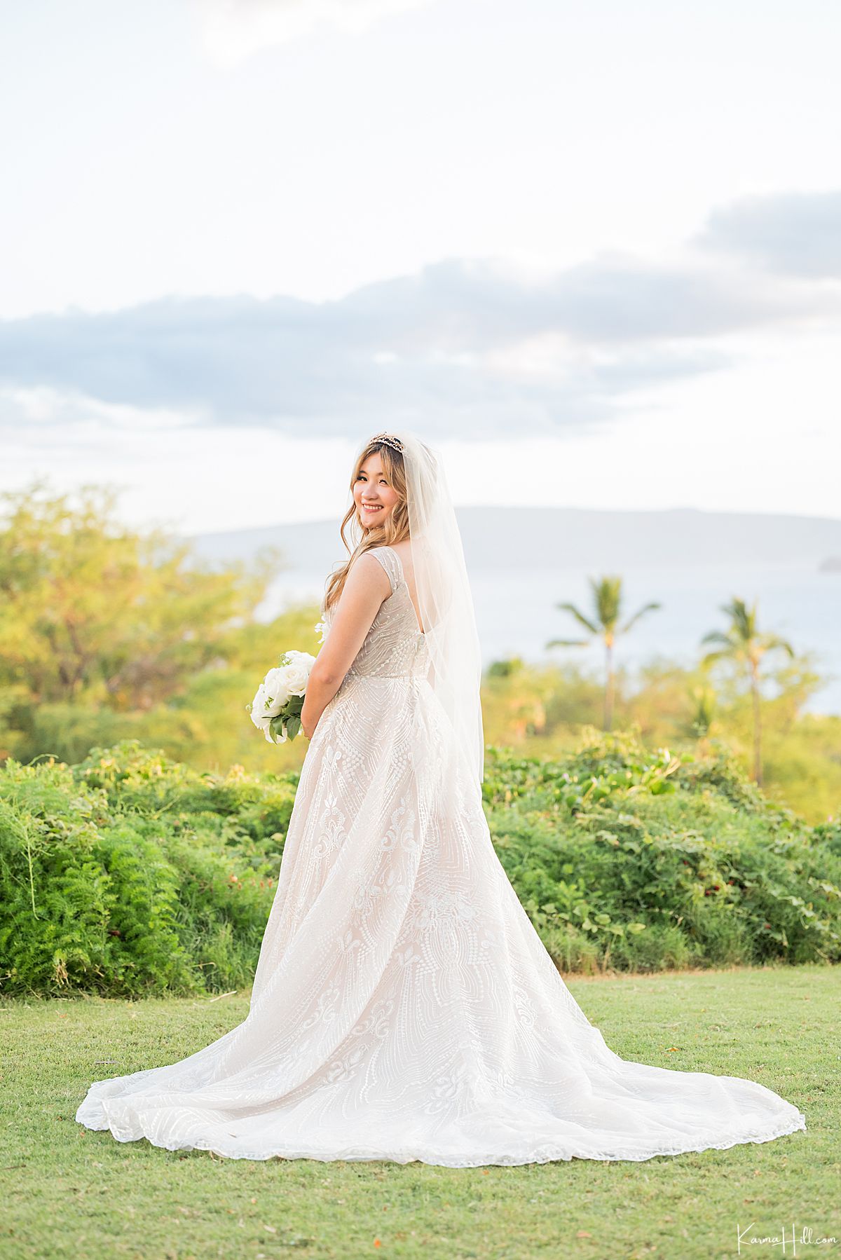 bride in hawaii 