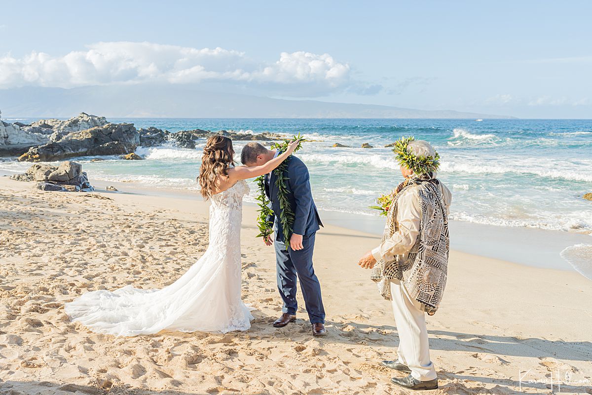 maui beach wedding 