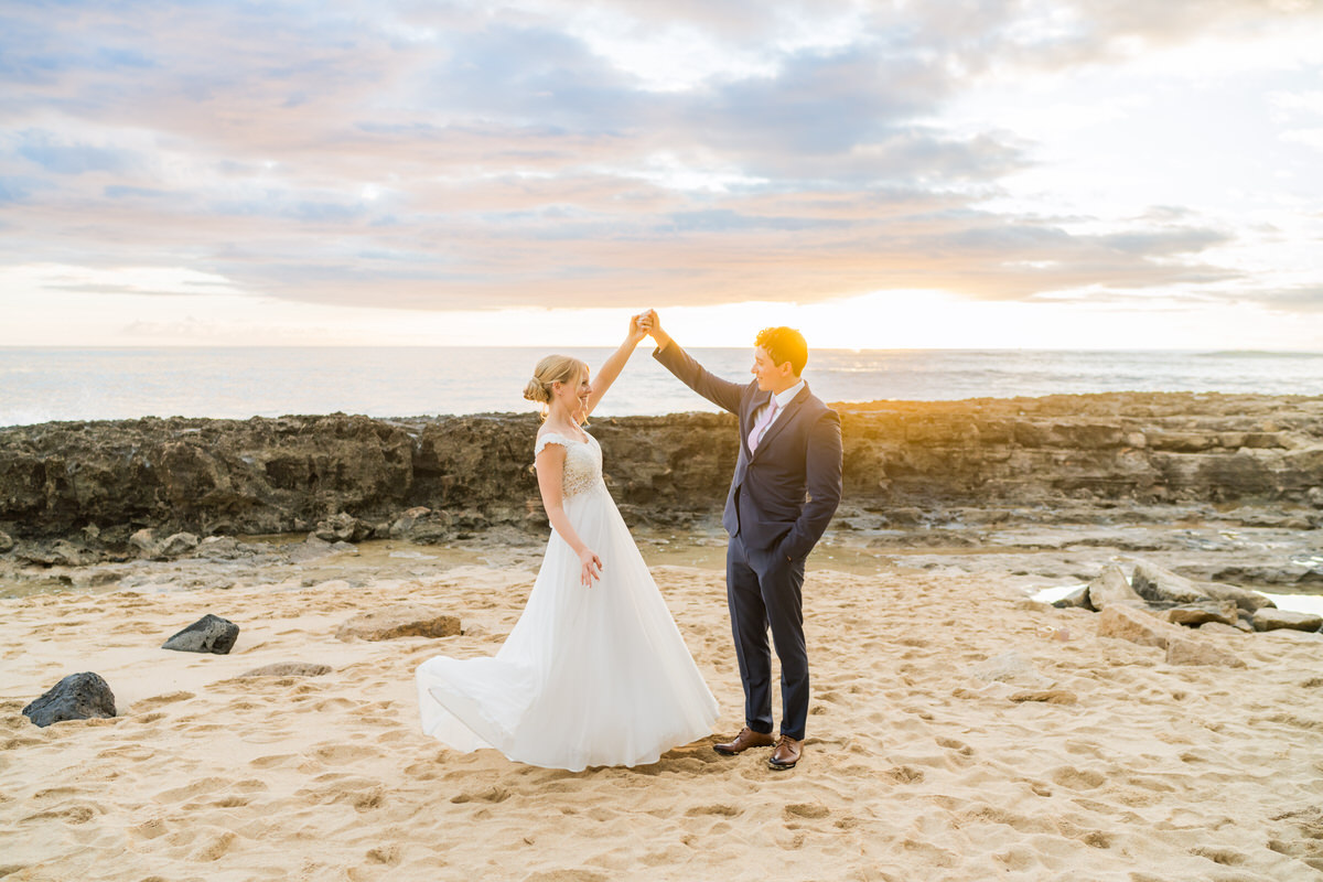 Oahu beach wedding