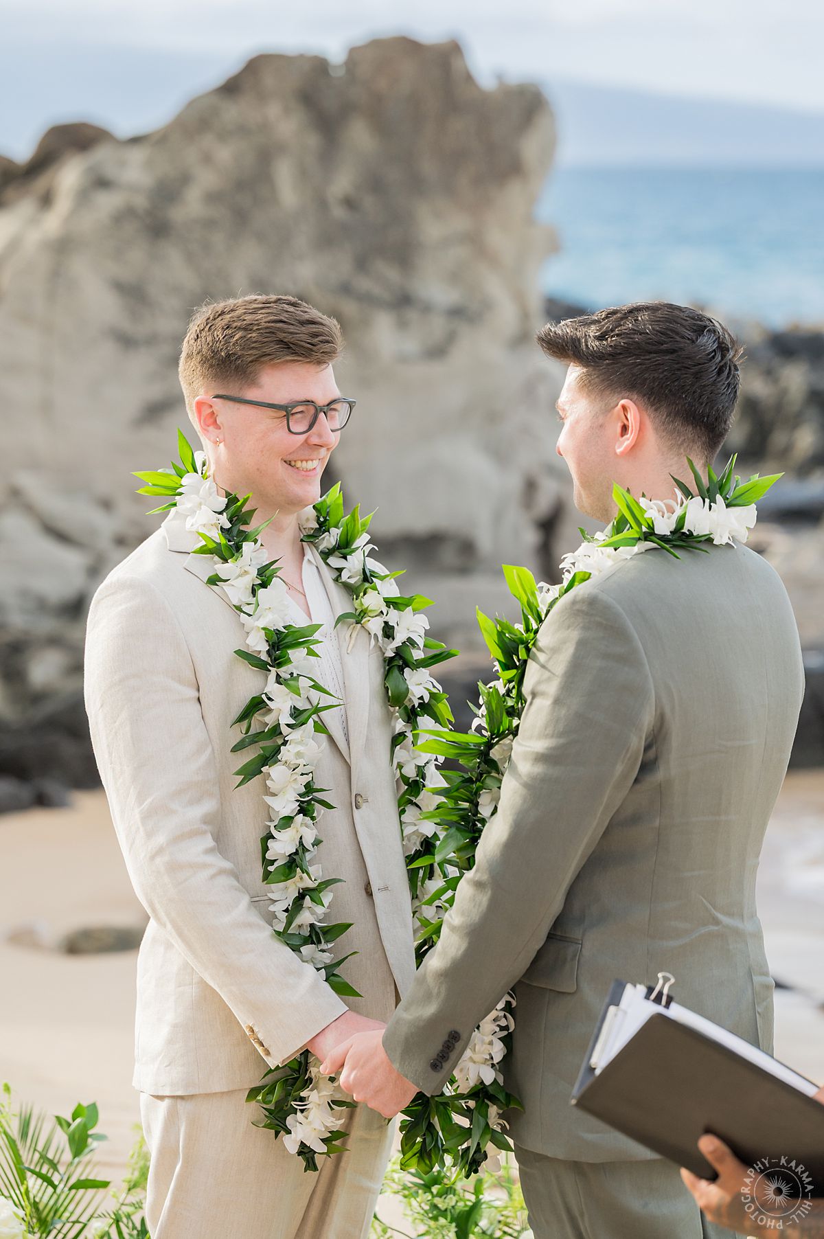 Maui beach elopement