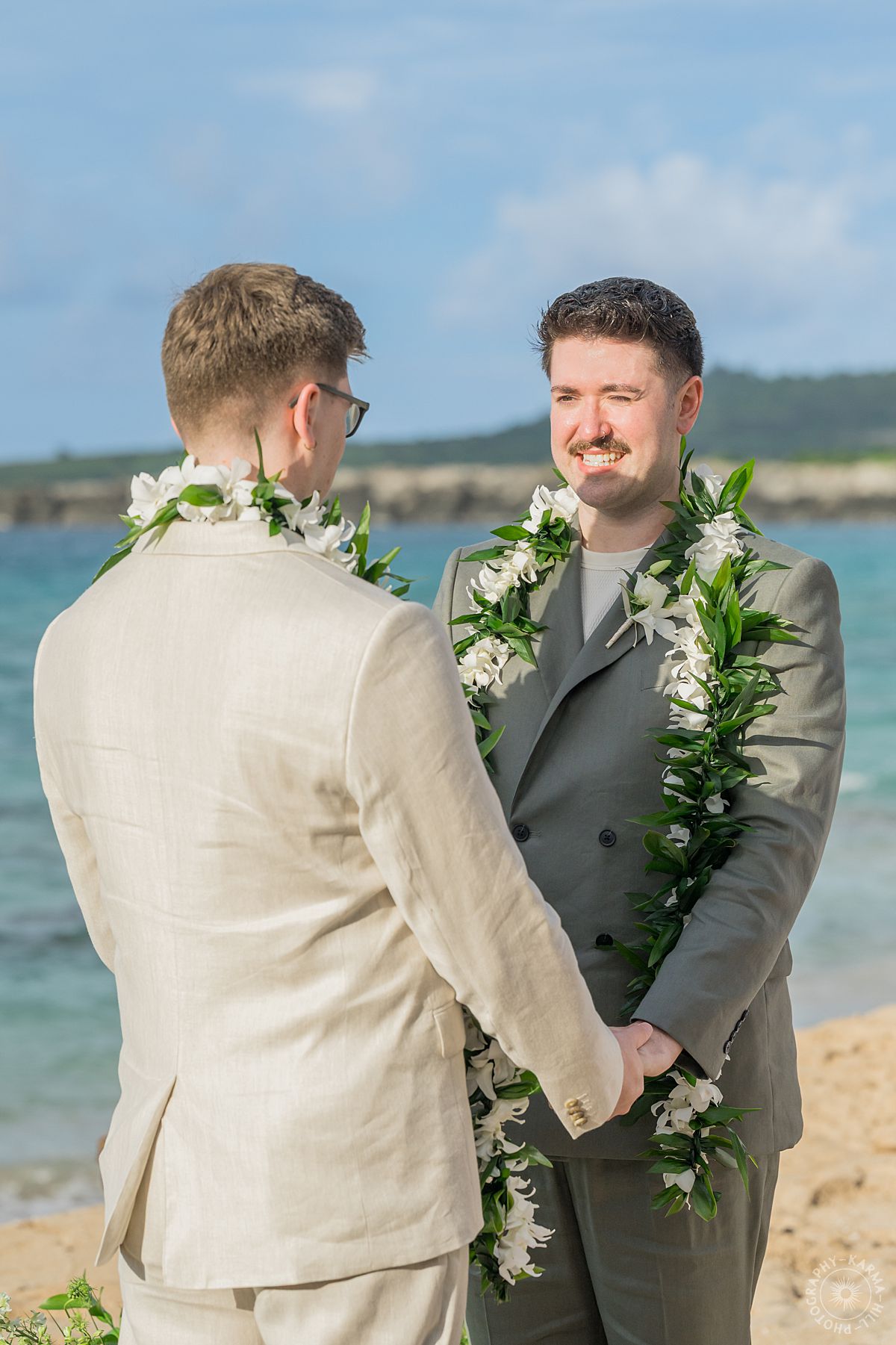 Maui beach elopement