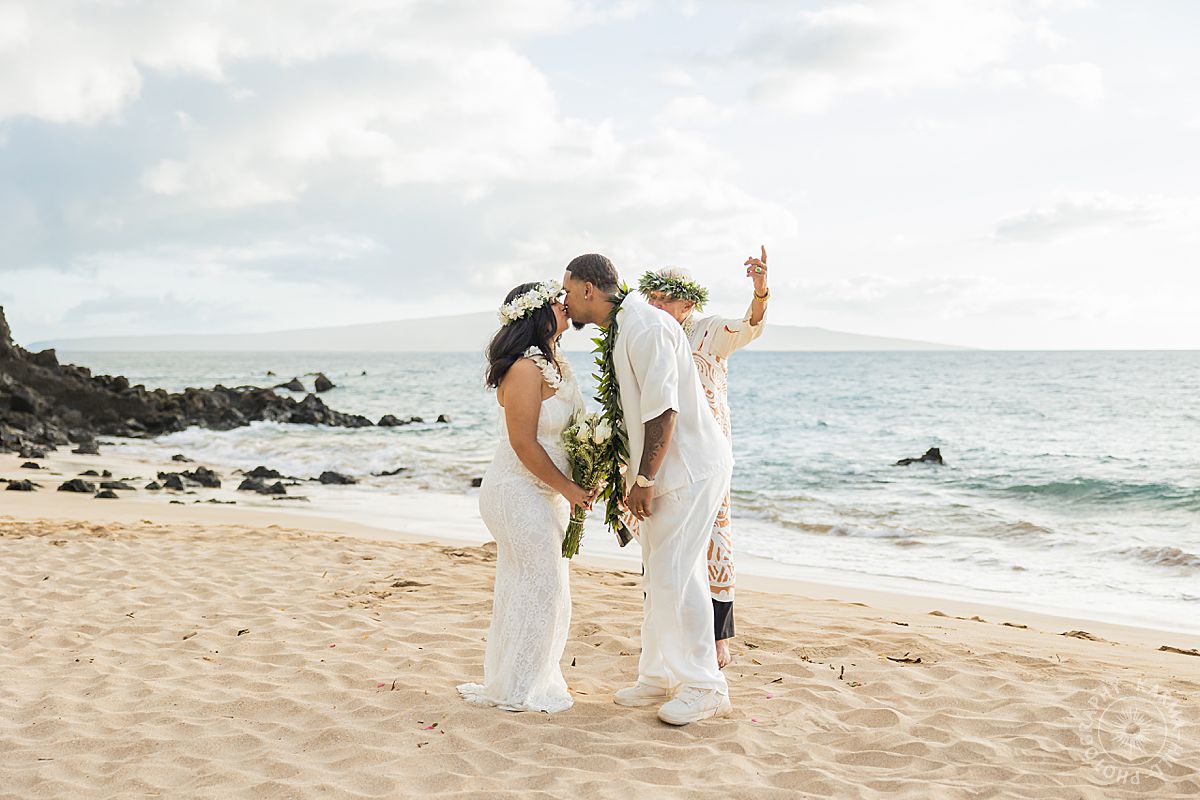Maui beach wedding